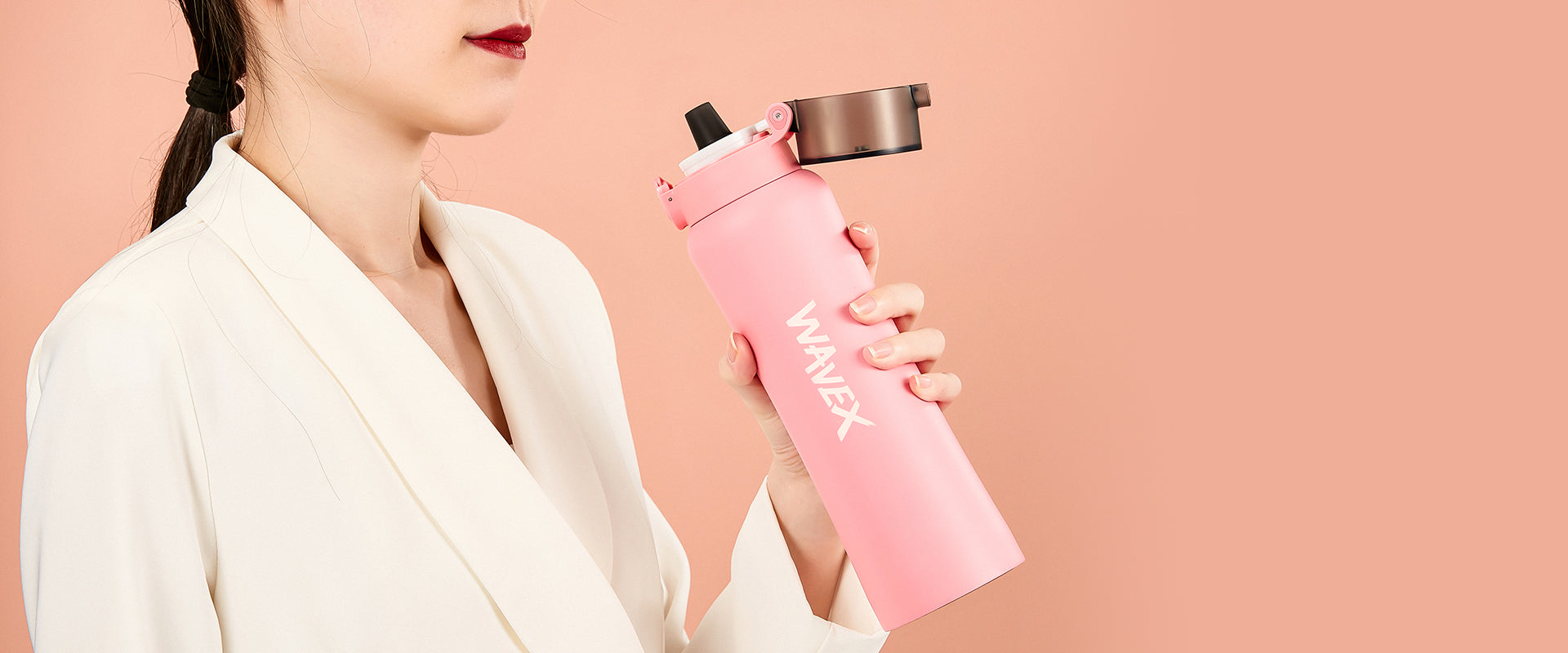 Flavored stainless steel bottles for hydration